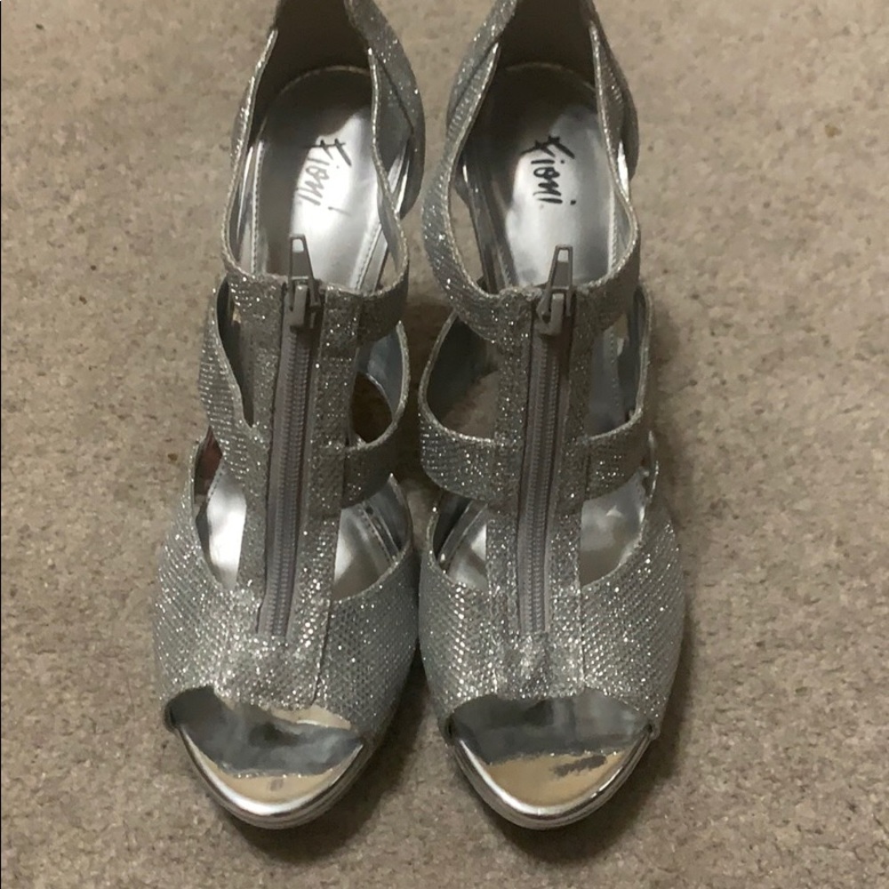 Sliver heels